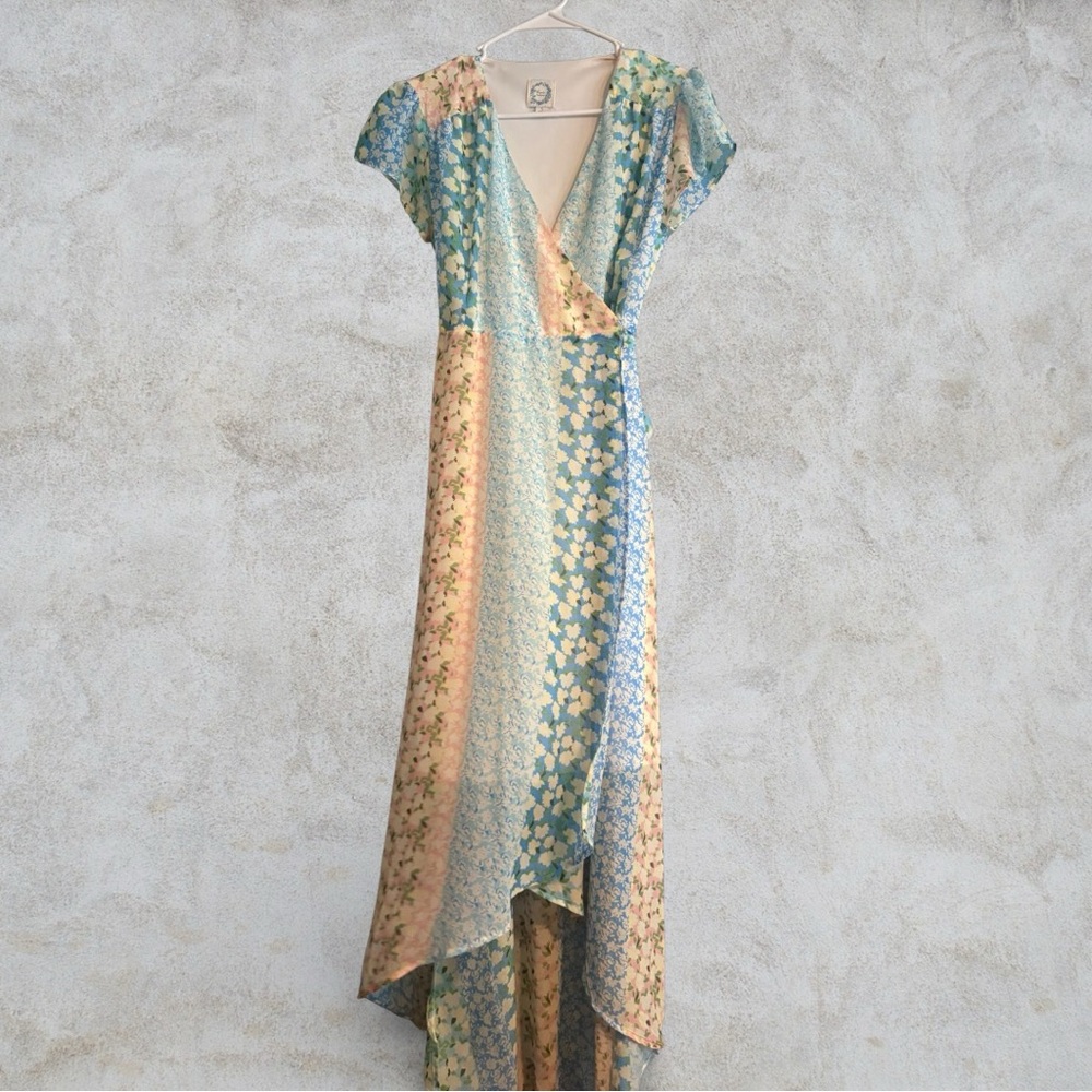 francesca’s blue rain multicoloured floral wrap dress